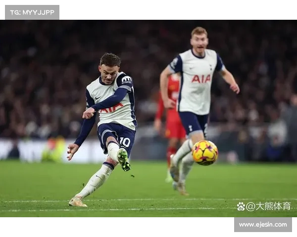 热刺夺取三分,稳居英超前列 热刺夺取三分,稳居英超前列